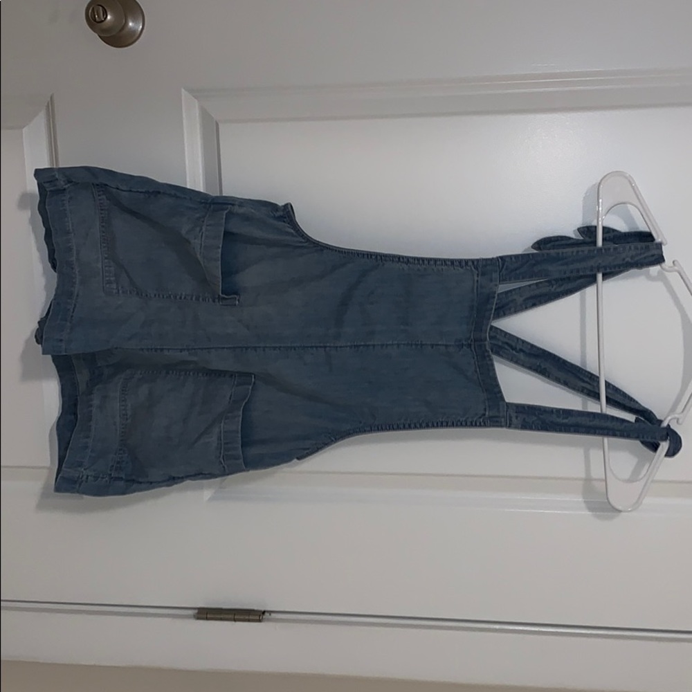 Overall shorts